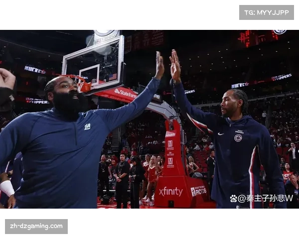 快船交易后困境:送走哈登祖巴茨后5战2胜,跌至西部第10位 快船交易后困境:送走哈登祖巴茨后5战2胜,跌至西部第10位